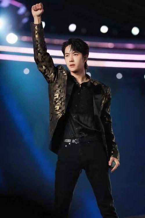 王一博肖戰(zhàn)最新爆料劇組,揭秘劇組幕后故事