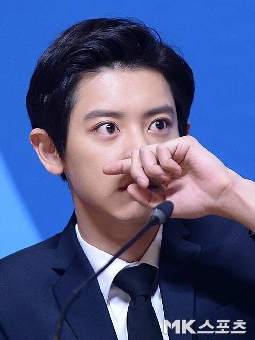 型男最新爆料微博小說(shuō),微博爆料揭開明星幕后生活